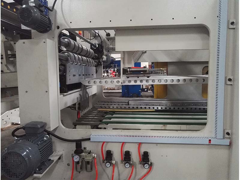 corrugated box printer slotter die cutter stacker