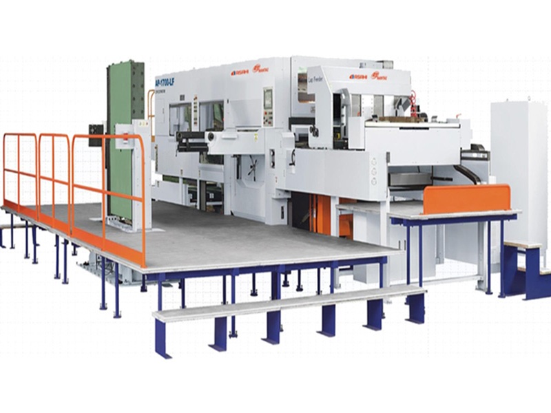 AP-1700 series Automatic die-cutting and creasing machine(with PCC system)